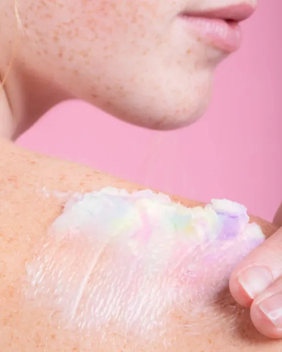 ✨Rainbow Moisturizing Body Lotion, which nourishes the skin.