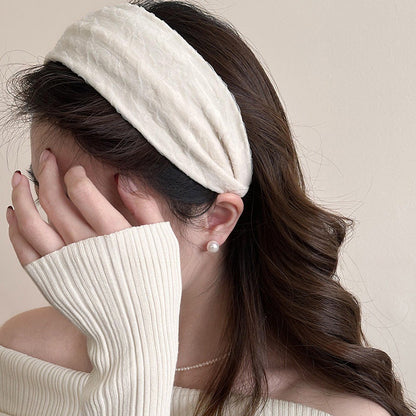 "Soft Textured Cream Headband – Elegant Stretch Hair Wrap for Everyday Chic"