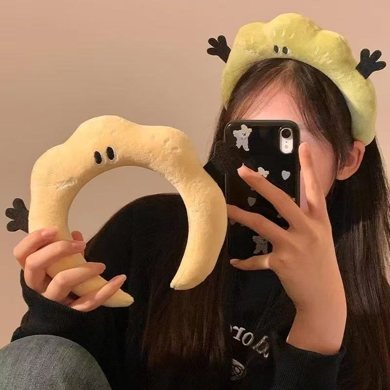 "Funny Plush Monster Headband – Soft Cartoon Hair Accessory with Wiggly Arms"