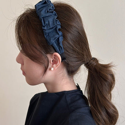 "Denim Ruffle Headband – Casual-Chic Scrunched Hair Accessory for Everyday Style"